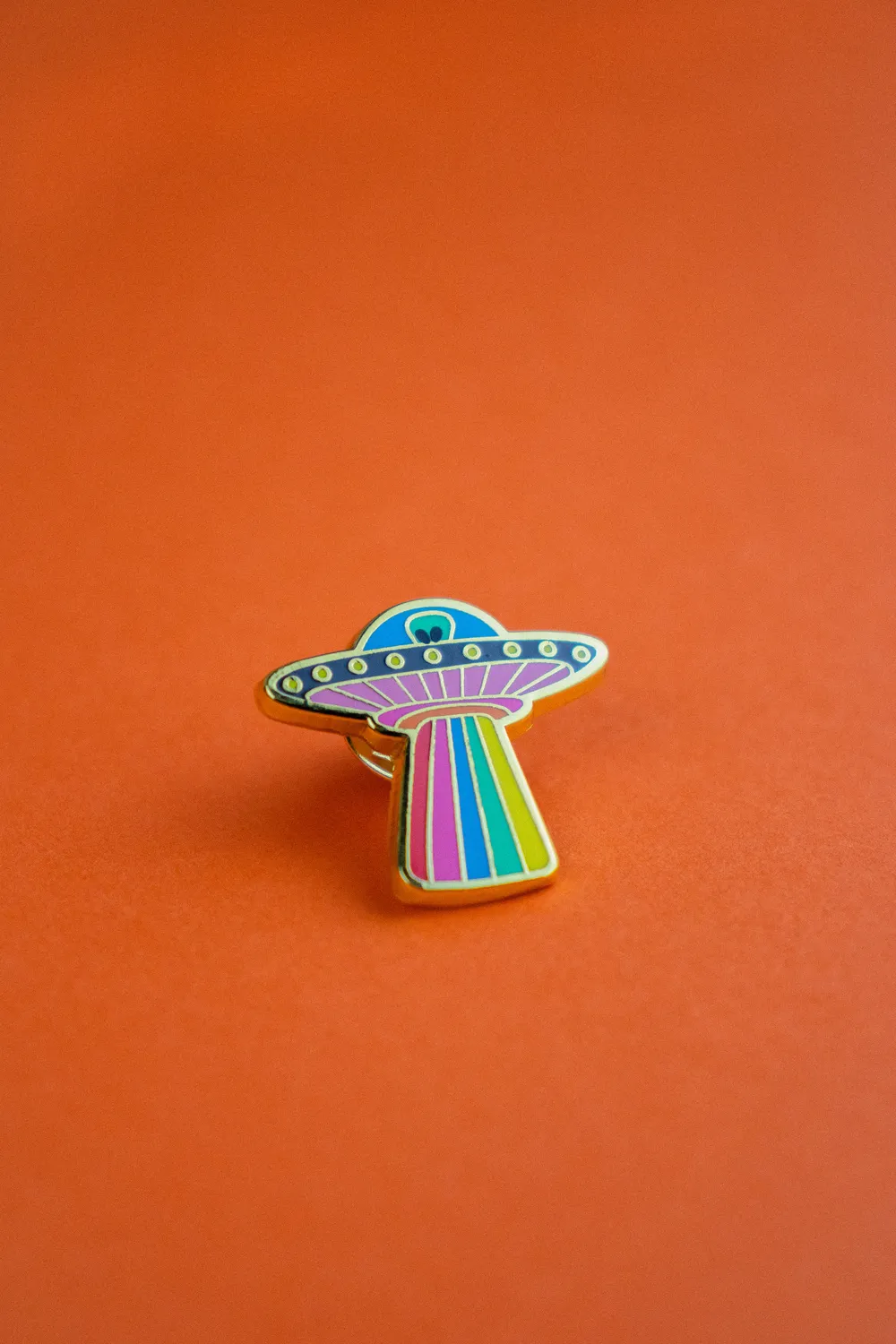 Maison Matine Space Saucer pin 7 mm färgglad